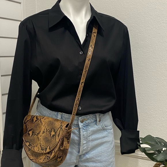 URBAN OUTFITTERS Faux Snakeskin Crossbody NWOT - Picture 2 of 12